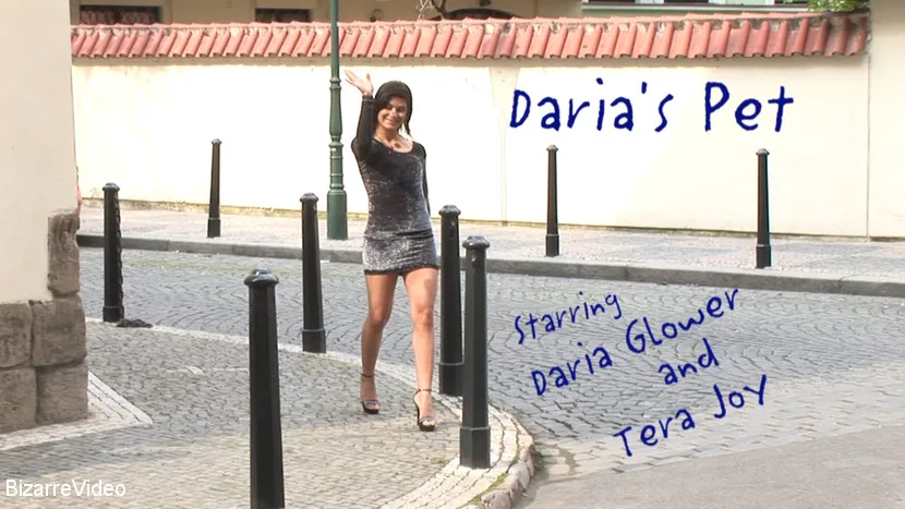 Daria's Pet: Daria Glower, Tera Joy - Bizarre Video